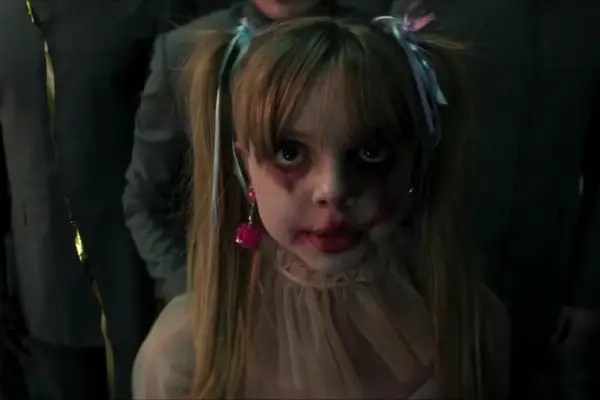 Lady Kilderkin en sandman, representate de la Magia del Caos.